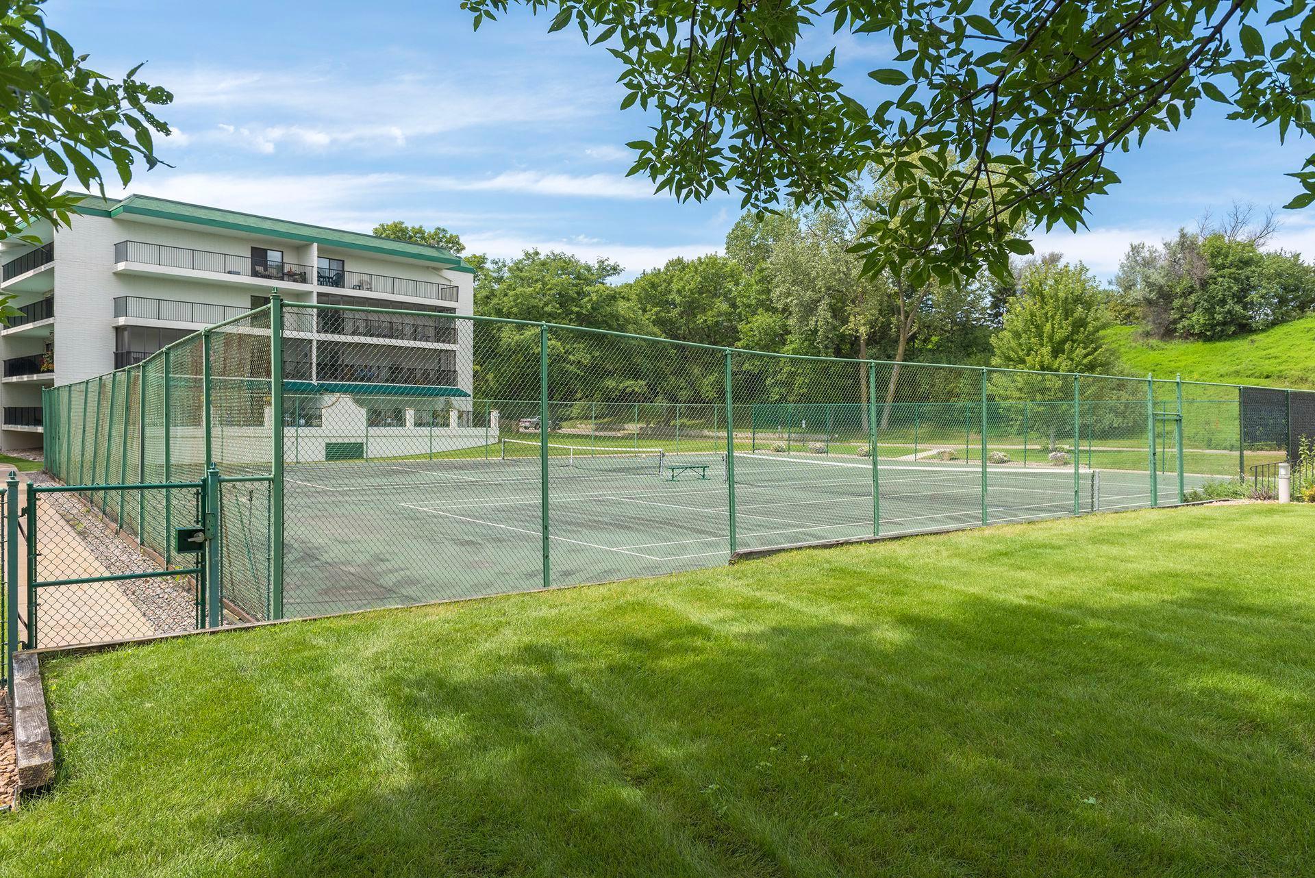 10501 Cedar Lake Road, Unit 206 Minnetonka, MN 55305 - Photo 41 of 41