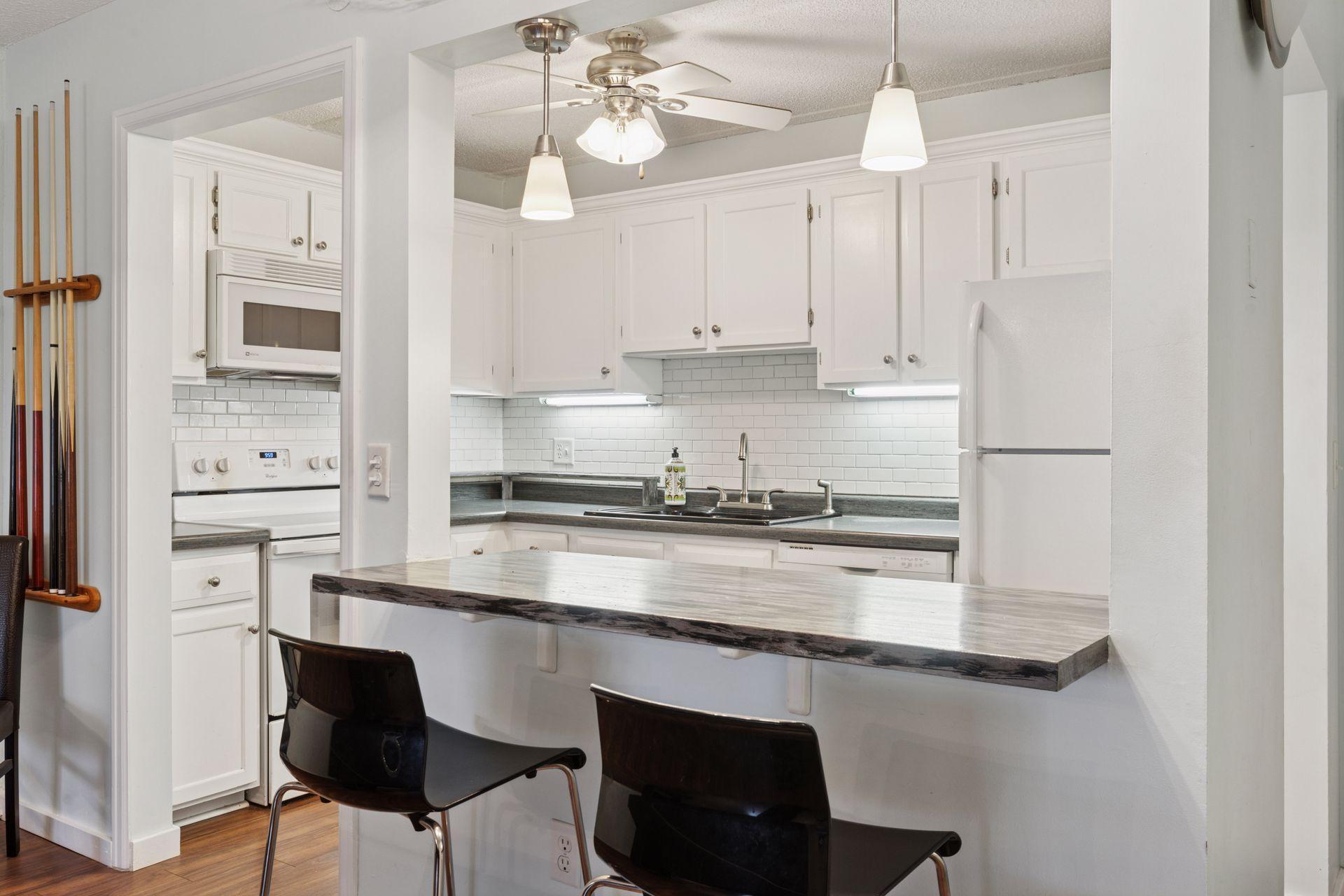 10501 Cedar Lake Road, Unit 206 Minnetonka, MN 55305 - Photo 9 of 41