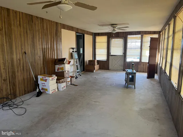 $325,000 | 394 Lakeside Drive, Levittown, PA 19054