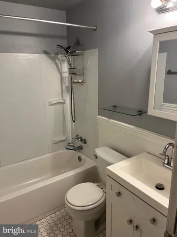 $325,000 | 394 Lakeside Drive, Levittown, PA 19054