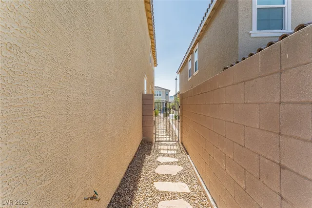 $2,825 | 3468 Bradano Lane, Henderson, NV 89044