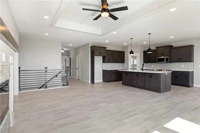 $605,475 | 17409 Sparrowhawke Drive, Smithville, MO 64089