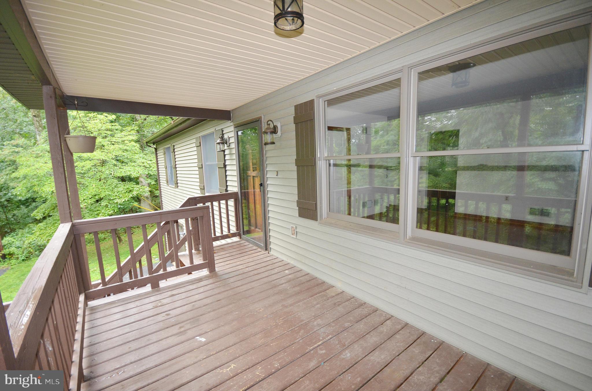 228 North Hayfield Road Winchester, VA 22603 - Photo 3 of 20 Front Porch