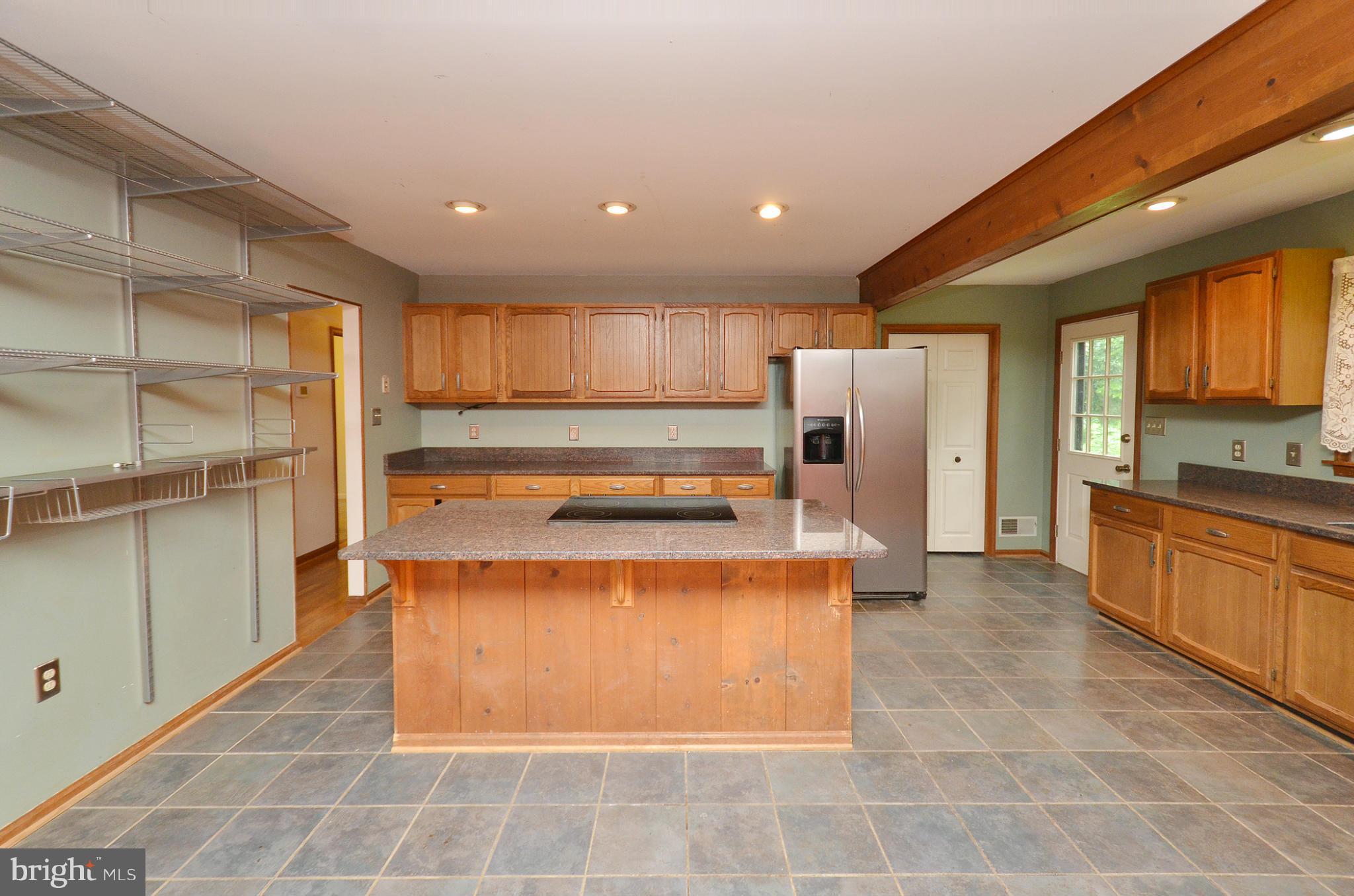 228 North Hayfield Road Winchester, VA 22603 - Photo 8 of 20 Kitchen