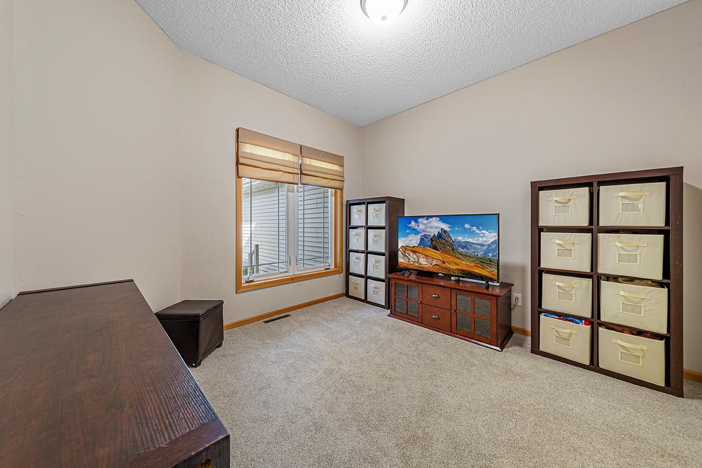 2713 Village Drive Faribault, MN 55021 - Photo 16 of 52