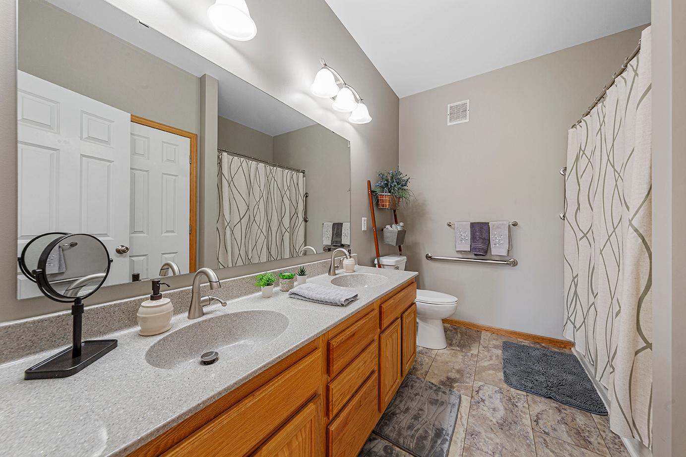 2713 Village Drive Faribault, MN 55021 - Photo 28 of 52