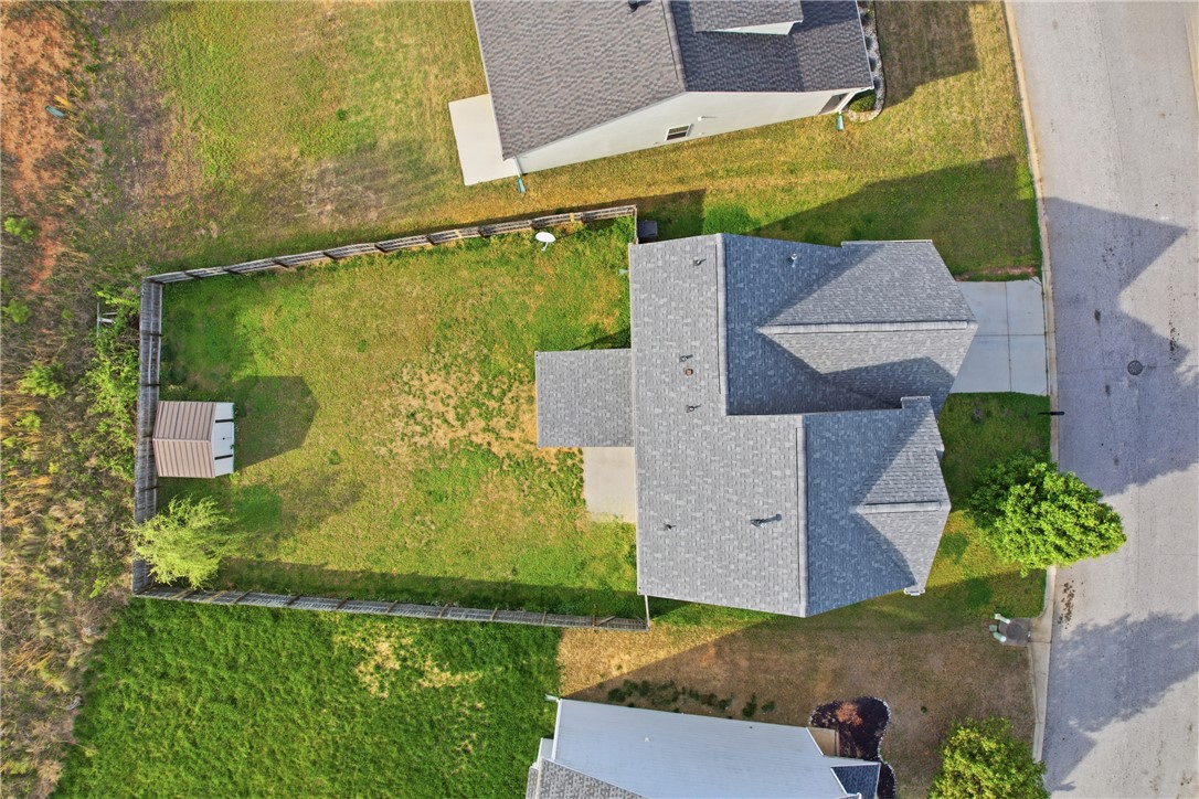 347 Riverdale Road Simpsonville, SC 29680 - Photo 27 of 30 This elevated perspective captures the property's expansive yard and well-maintained exterior.