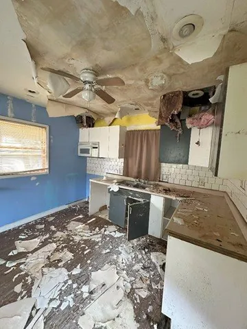 $99,000 | 18018 Park Avenue, Lansing, IL 60438