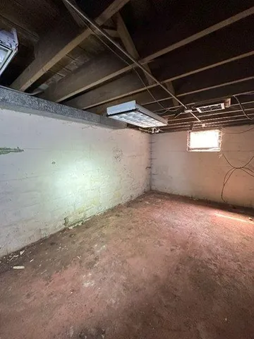 $99,000 | 18018 Park Avenue, Lansing, IL 60438