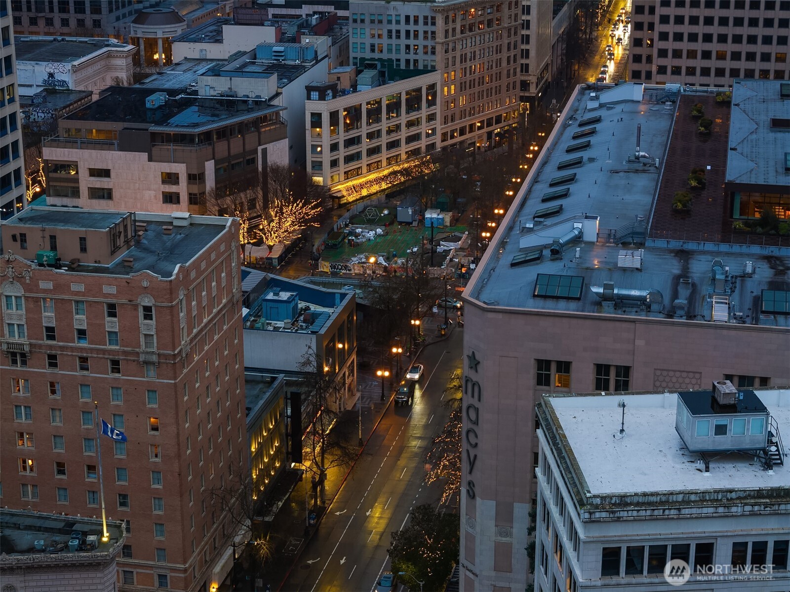 1920 4th Avenue, Unit 2702 Seattle, WA 98101 - Photo 13 of 40