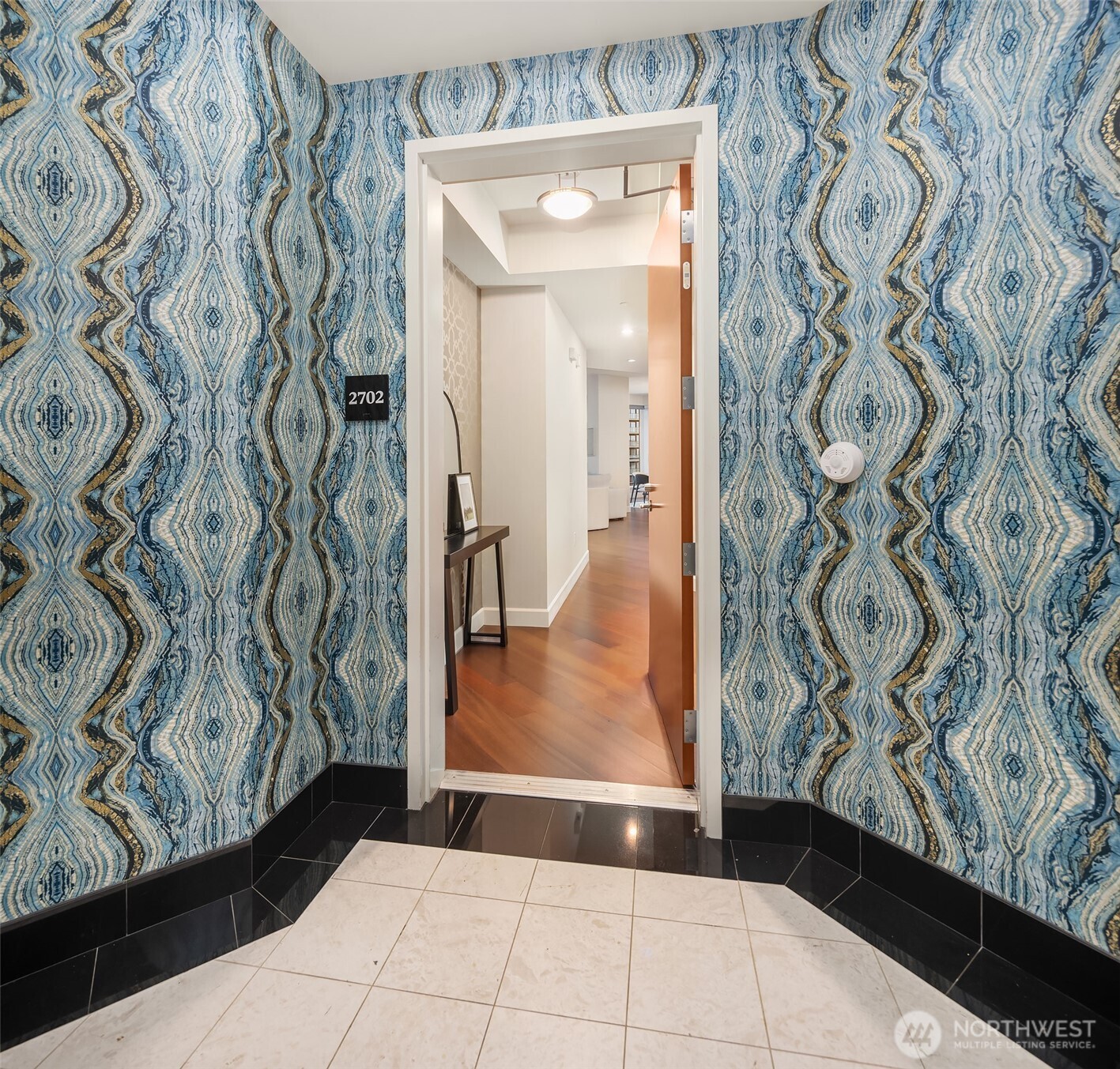 1920 4th Avenue, Unit 2702 Seattle, WA 98101 - Photo 31 of 40 a view of a entryway