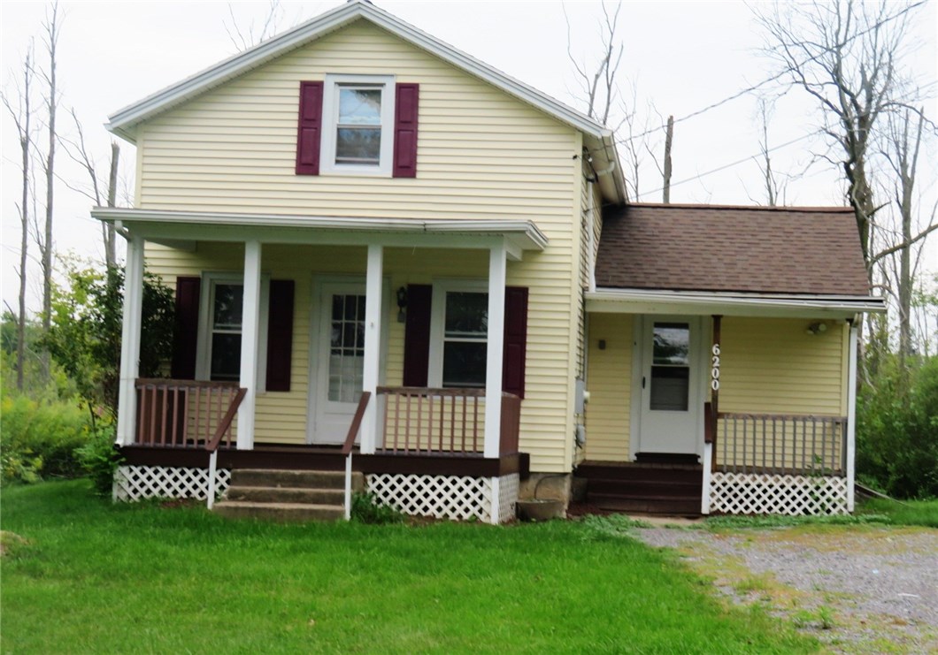 6200 Chili Riga Center Road Riga, NY 14428 - Photo 1 of 1 Vinyl Sided, Replacement Windows, Architectural Ro