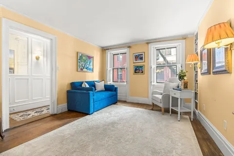 $2,399,000 | 121 Pinckney Street, Boston, MA 02114