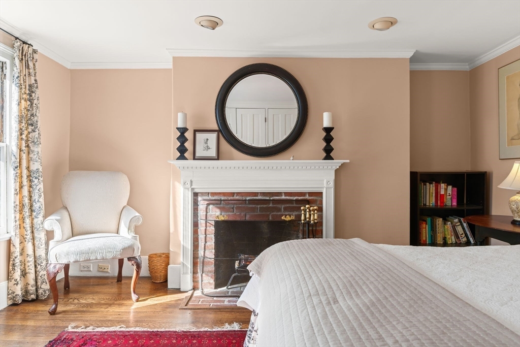 121 Pinckney Street Boston, MA 02114 - Photo 19 of 26