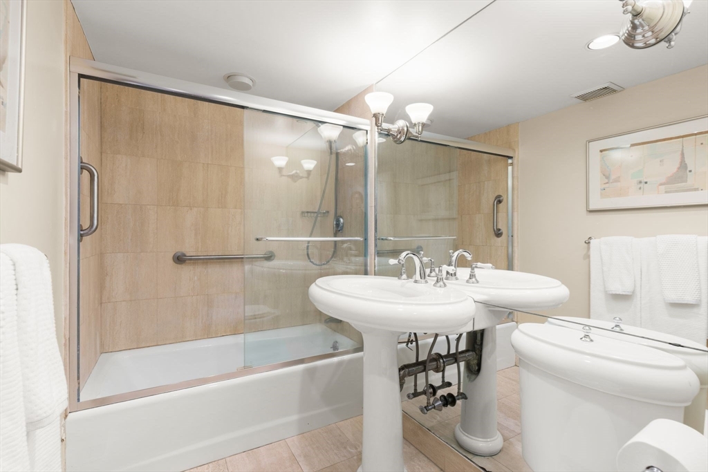 121 Pinckney Street Boston, MA 02114 - Photo 21 of 26