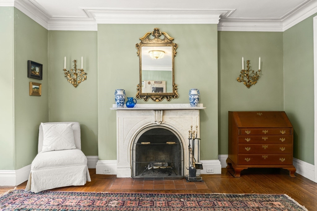 121 Pinckney Street Boston, MA 02114 - Photo 6 of 26