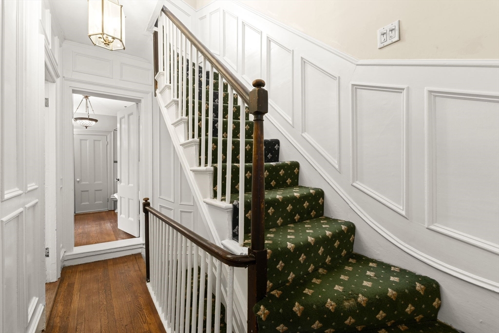 121 Pinckney Street Boston, MA 02114 - Photo 10 of 26