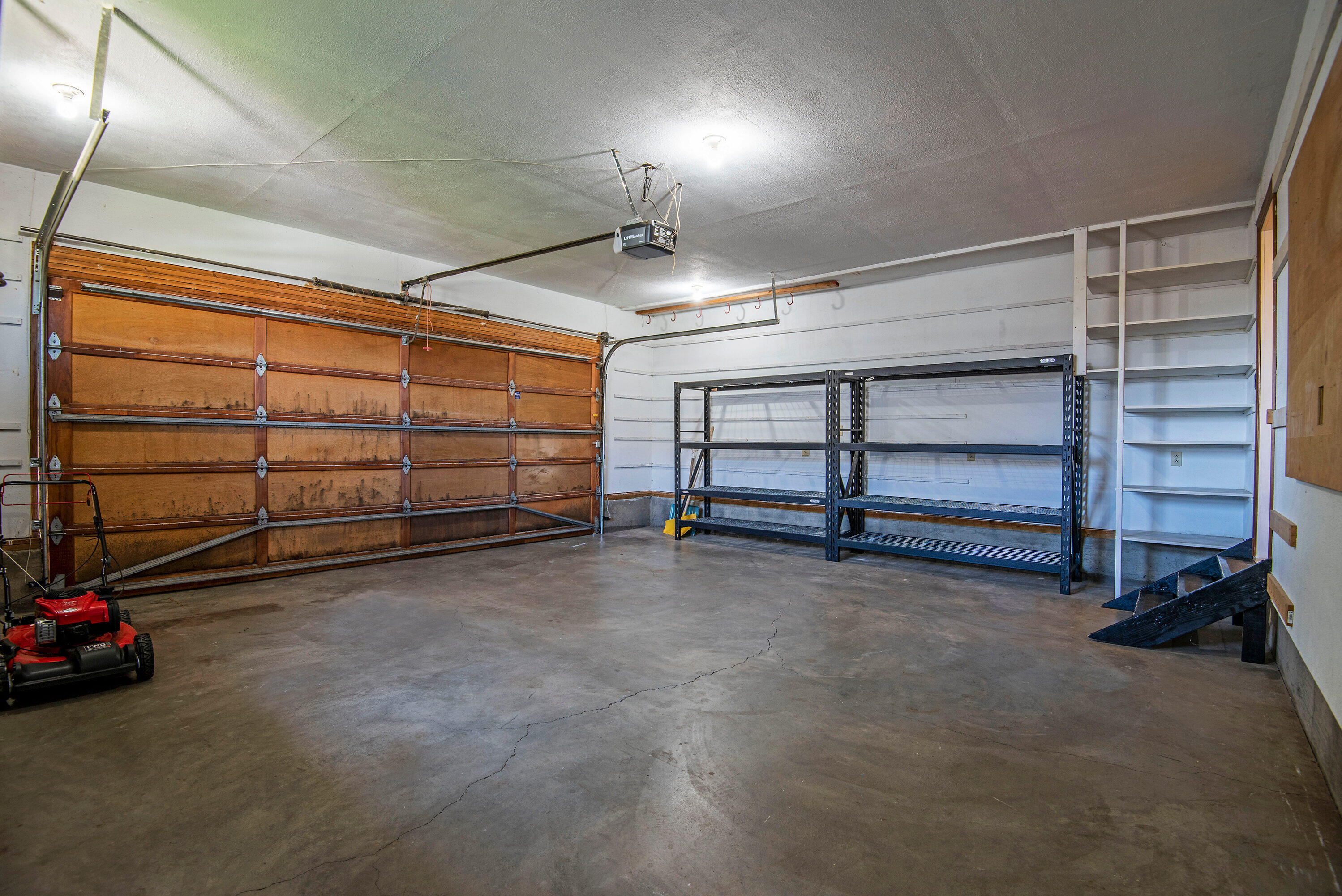 66645 Cascade Way Bend, OR 97703 - Photo 12 of 34 12