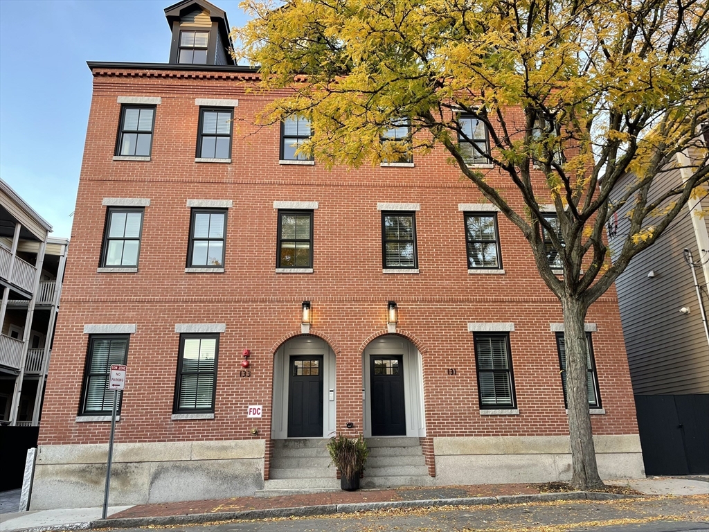 133 Spring Street, Unit 2 Cambridge, MA 02141 - Photo 1 of 40