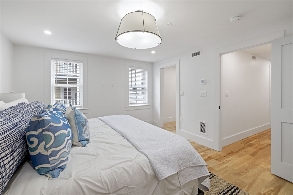 133 Spring Street, Unit 2 Cambridge, MA 02141 - Photo 16 of 40