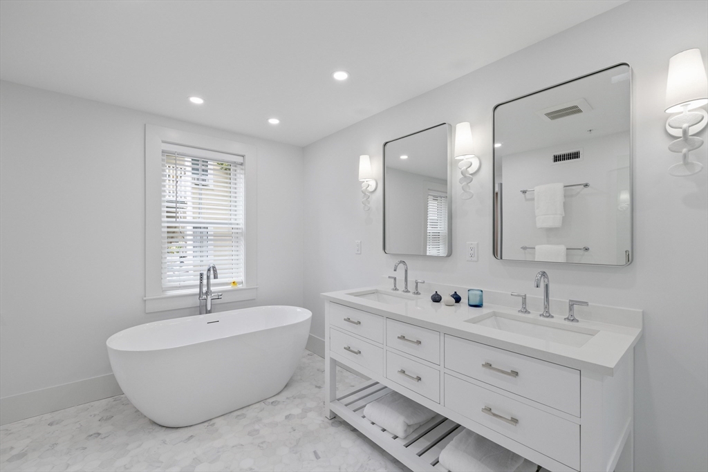 133 Spring Street, Unit 2 Cambridge, MA 02141 - Photo 22 of 40