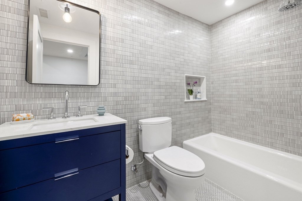 133 Spring Street, Unit 2 Cambridge, MA 02141 - Photo 24 of 40
