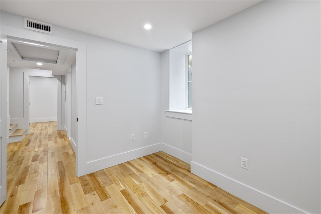 133 Spring Street, Unit 2 Cambridge, MA 02141 - Photo 26 of 40