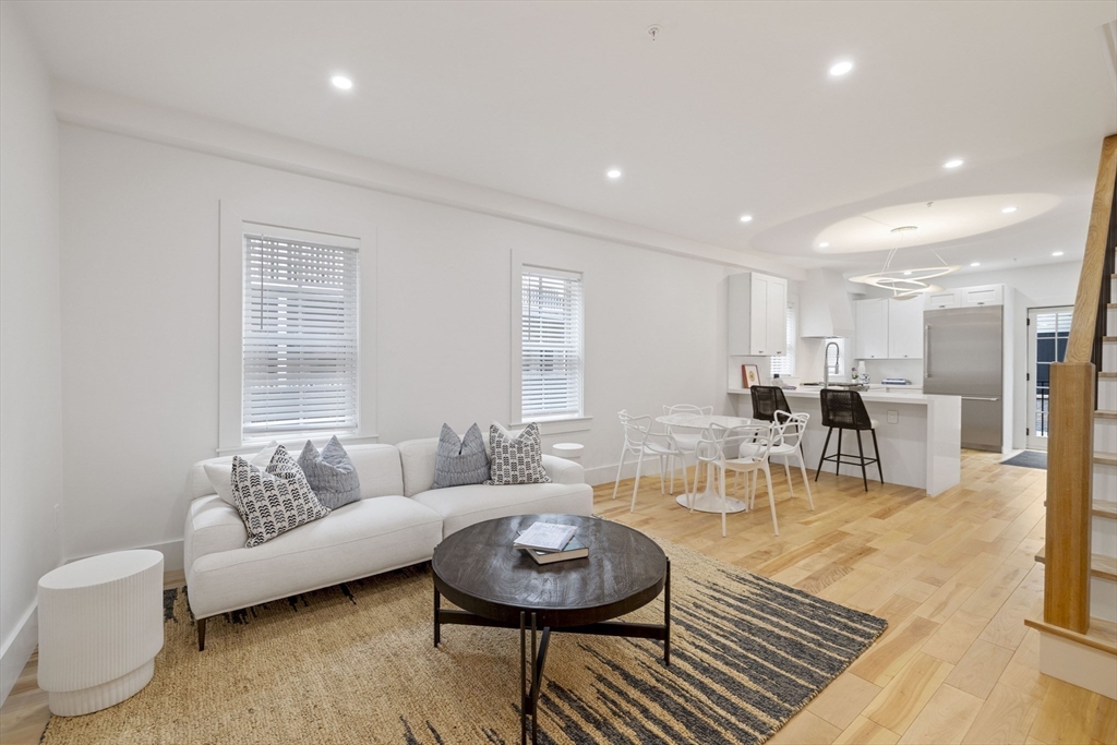 133 Spring Street, Unit 2 Cambridge, MA 02141 - Photo 6 of 40