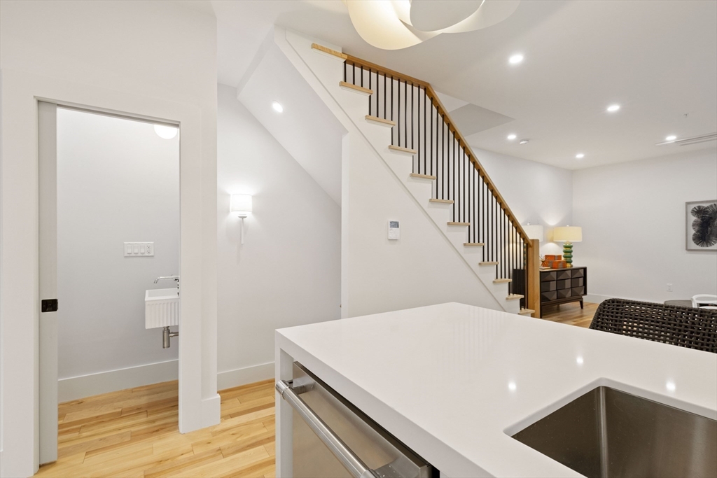 133 Spring Street, Unit 2 Cambridge, MA 02141 - Photo 7 of 40