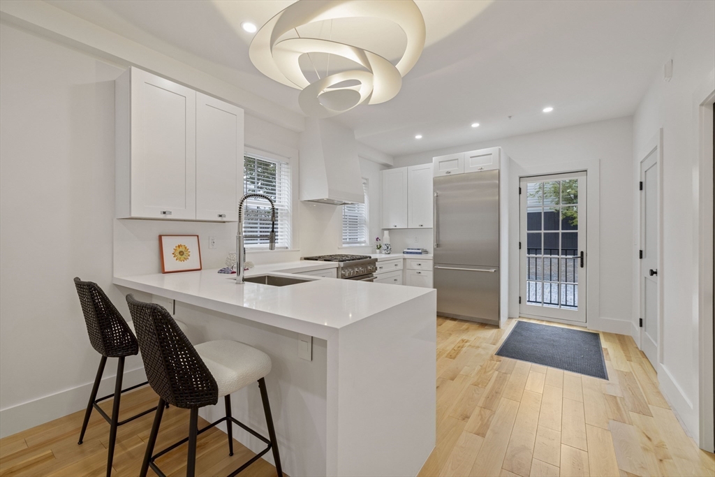 133 Spring Street, Unit 2 Cambridge, MA 02141 - Photo 9 of 40