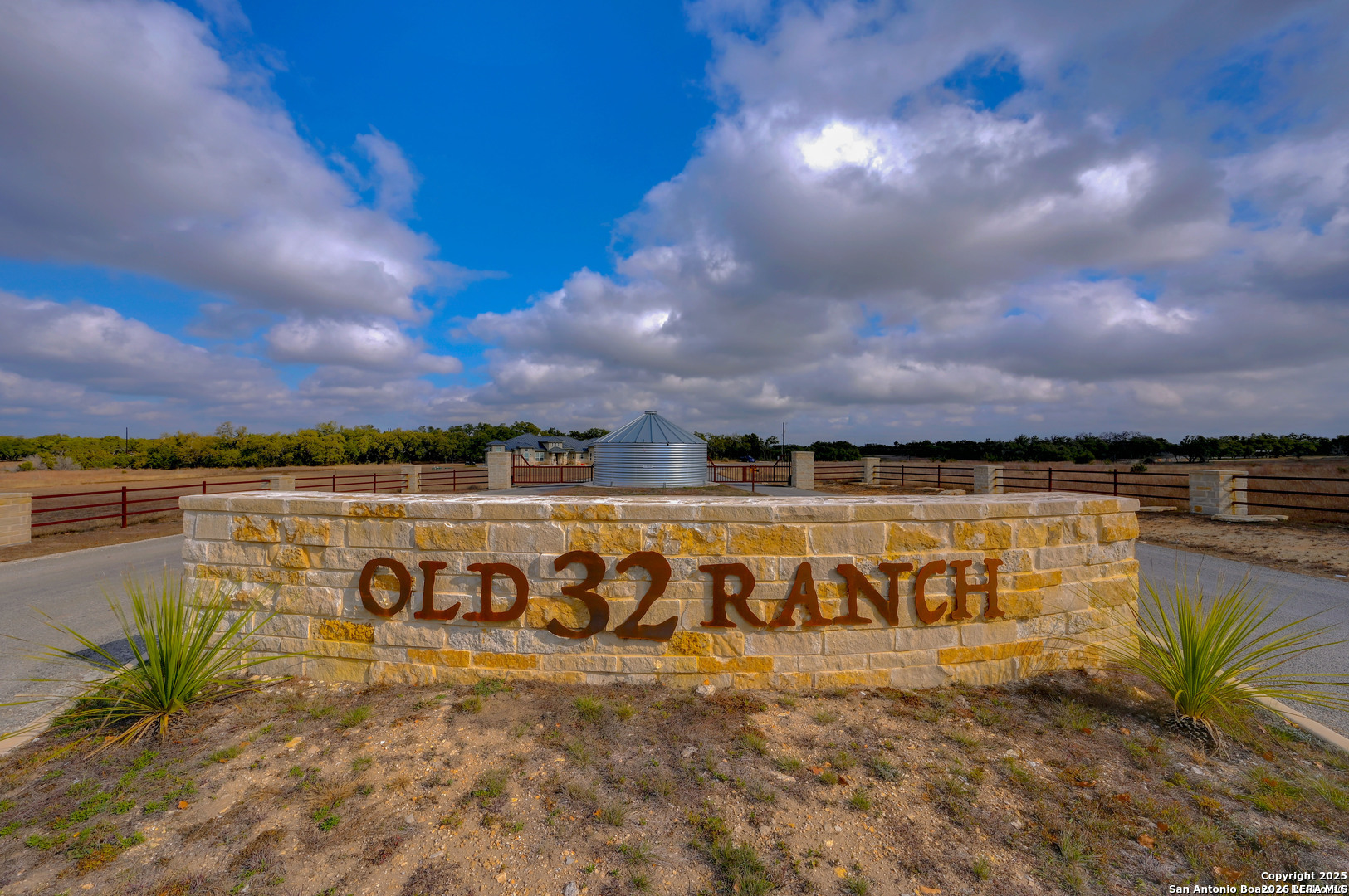 658 Windmill Ridge Drive Blanco, TX 78606 - Photo 33 of 34