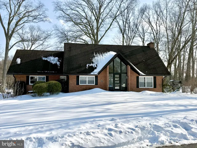 $785,000 | 2400 Heather Road West, Wilmington, DE 19803