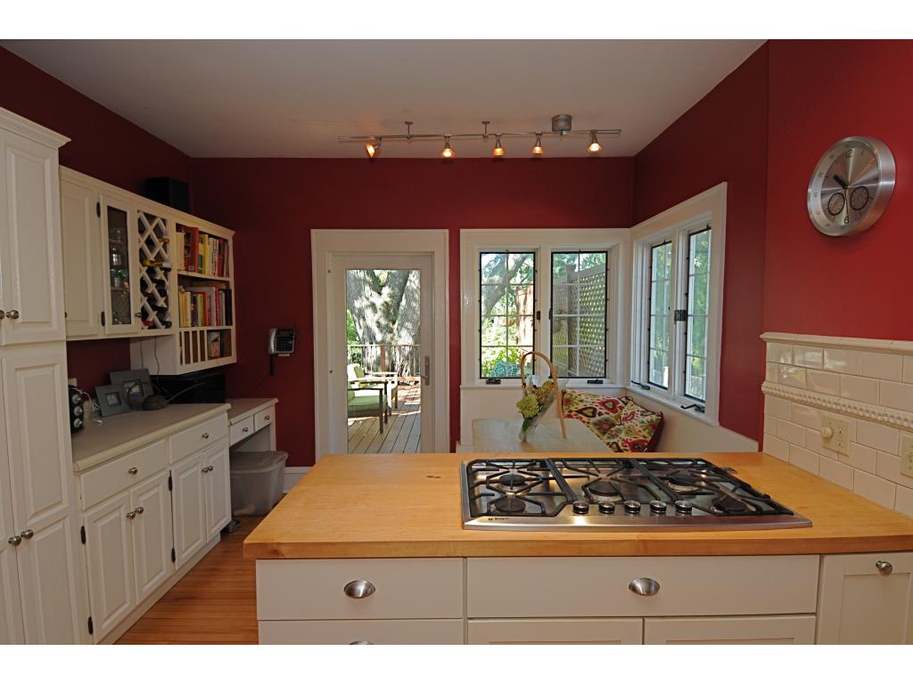 327 South Prospect Street Burlington, VT 05401 - Photo 11 of 32