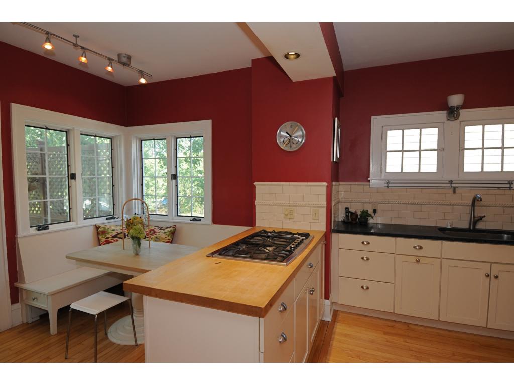 327 South Prospect Street Burlington, VT 05401 - Photo 12 of 32