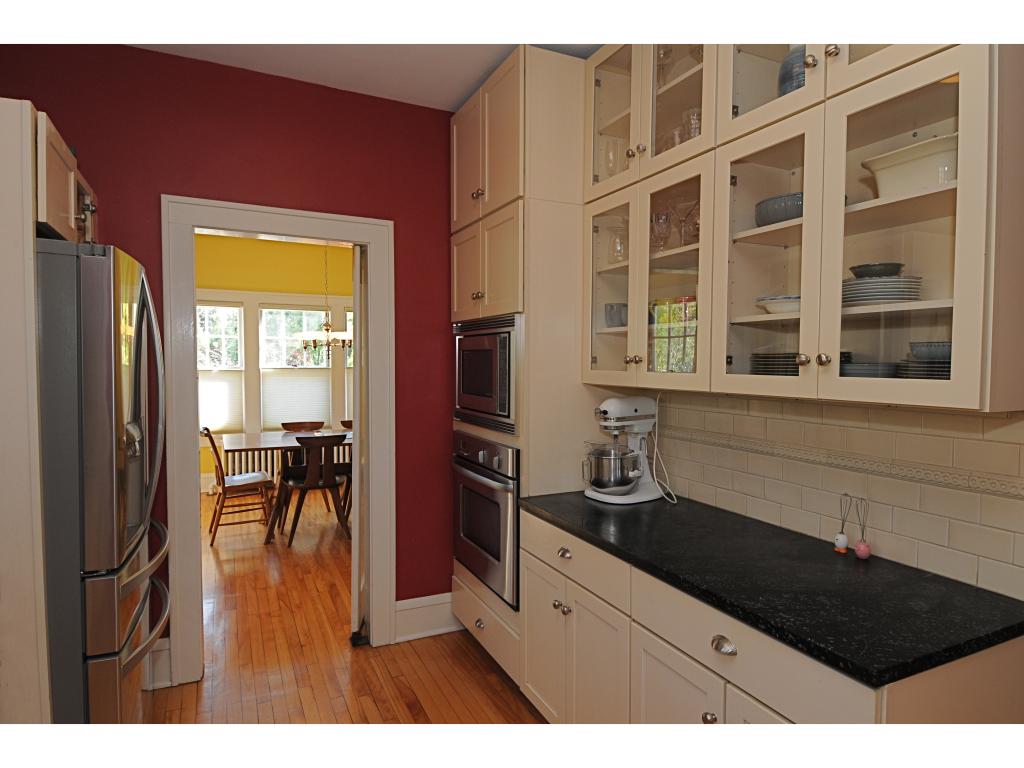 327 South Prospect Street Burlington, VT 05401 - Photo 13 of 32