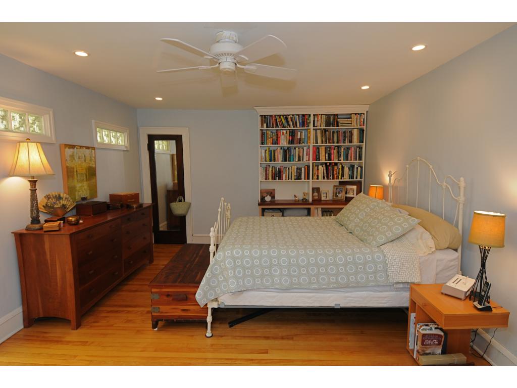 327 South Prospect Street Burlington, VT 05401 - Photo 17 of 32