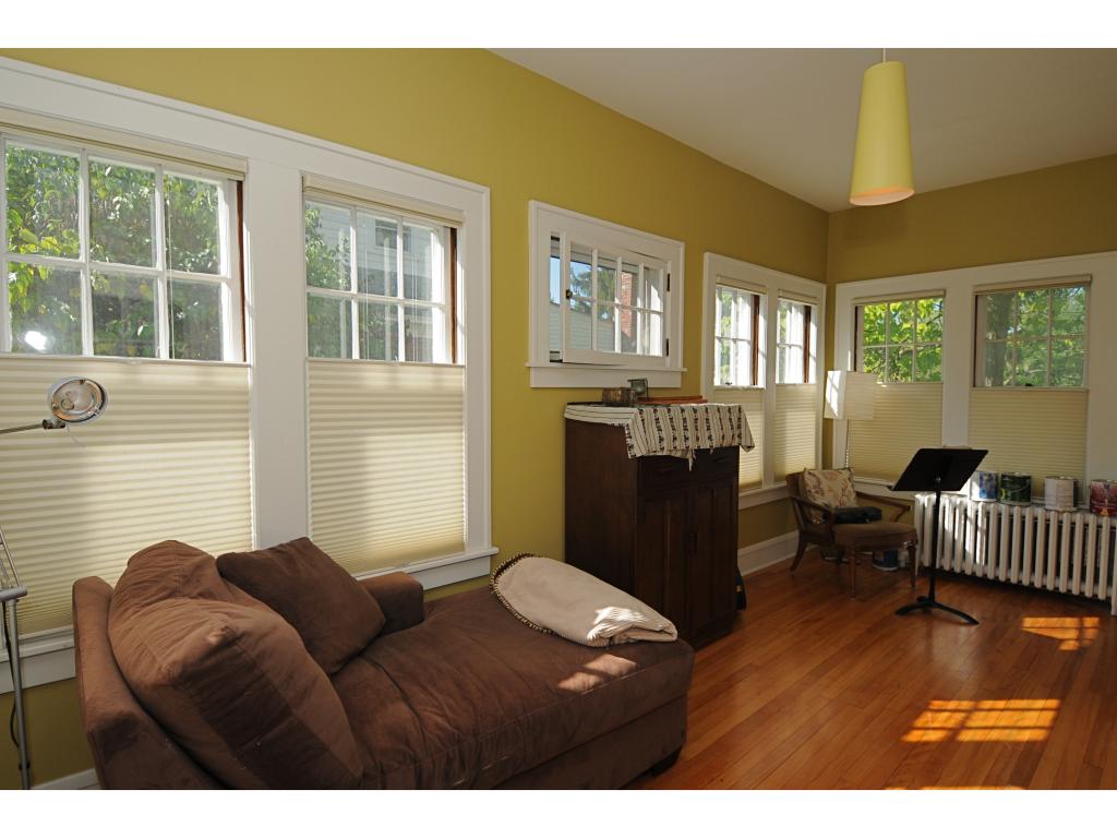 327 South Prospect Street Burlington, VT 05401 - Photo 4 of 32