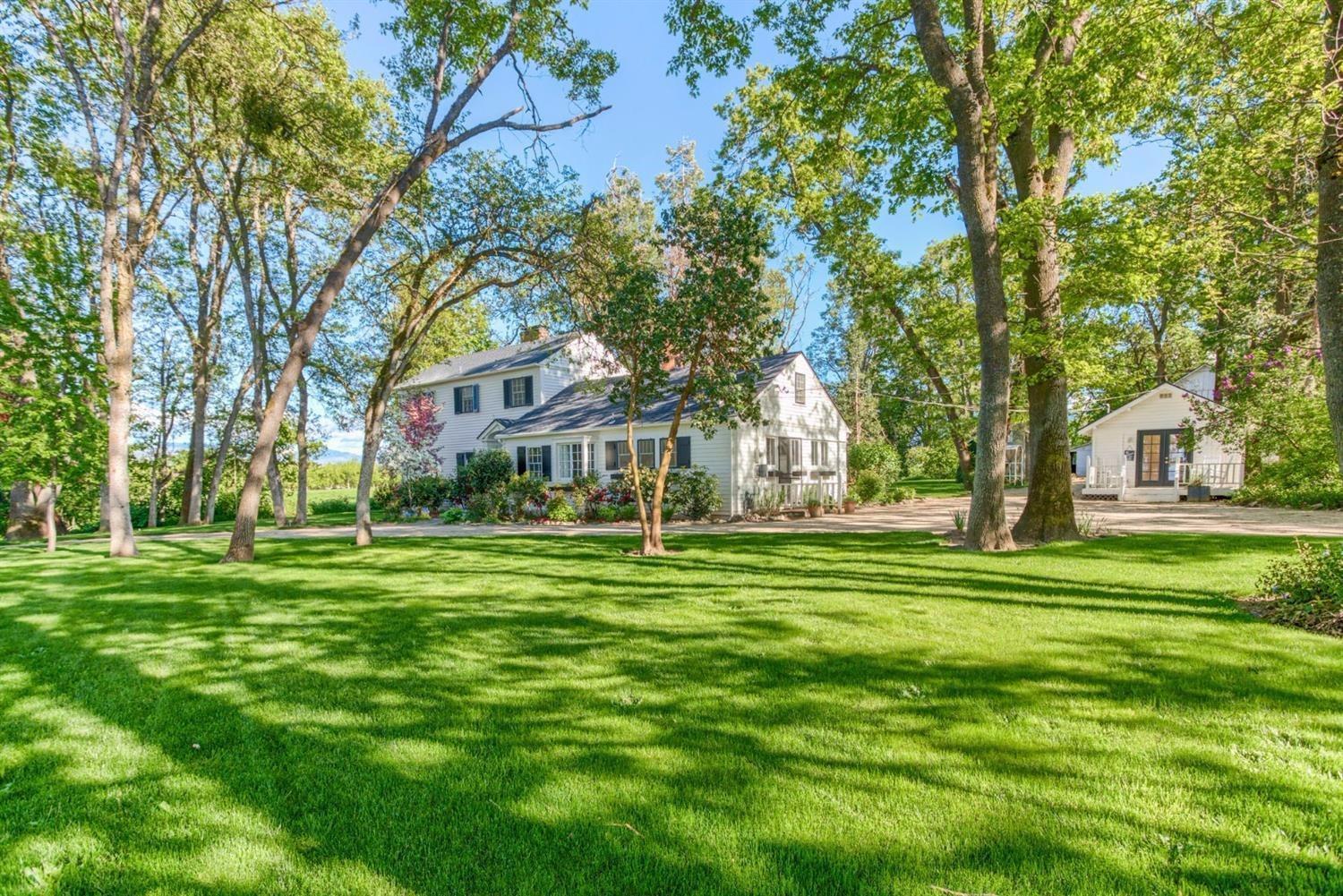 1975 Houston Road Phoenix, OR 97535 - Photo 1 of 33 Expansive lawn on this 16 acre property.