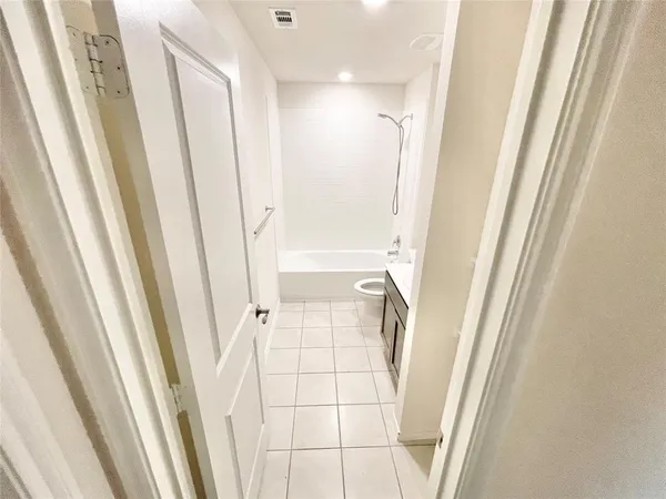 $1,895 | 1125 Silver Maple Lane, Royse City, TX 75189