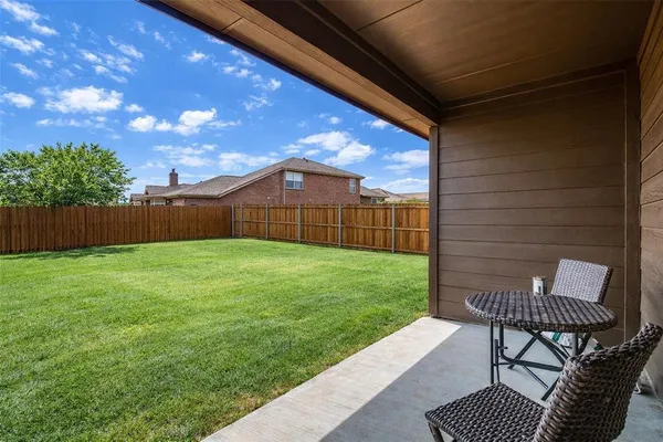 $1,895 | 1125 Silver Maple Lane, Royse City, TX 75189