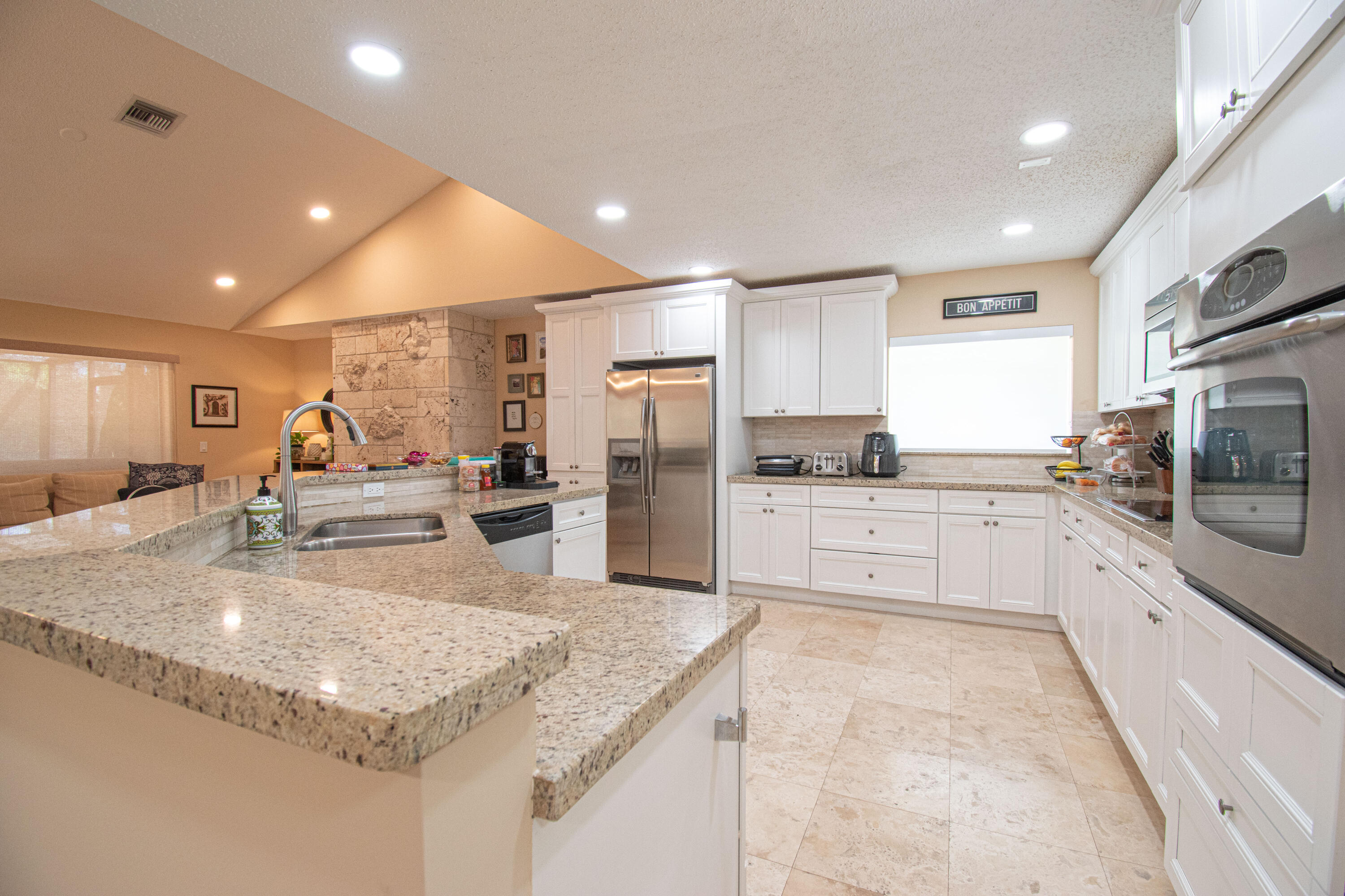 3005 Hampton Circle Boca Raton, FL 33434 - Photo 18 of 55 DSC_0785