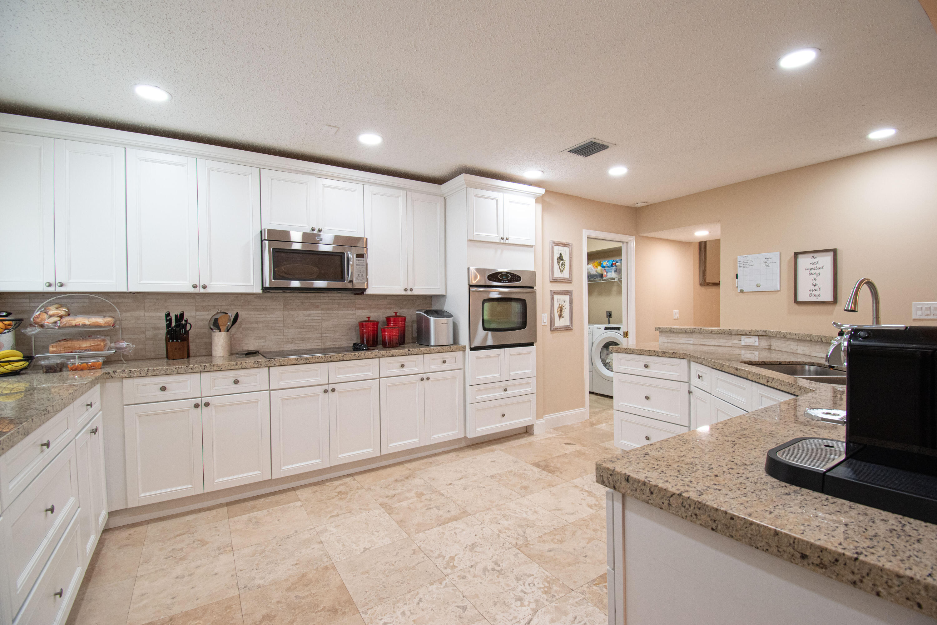 3005 Hampton Circle Boca Raton, FL 33434 - Photo 19 of 55 DSC_0786