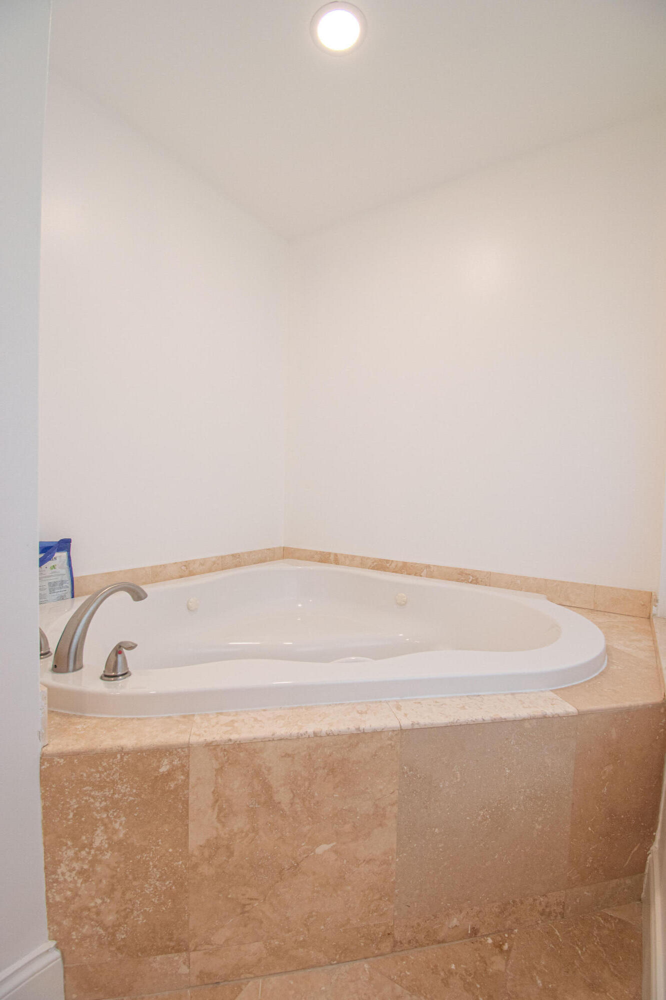 3005 Hampton Circle Boca Raton, FL 33434 - Photo 31 of 55 DSC_0800