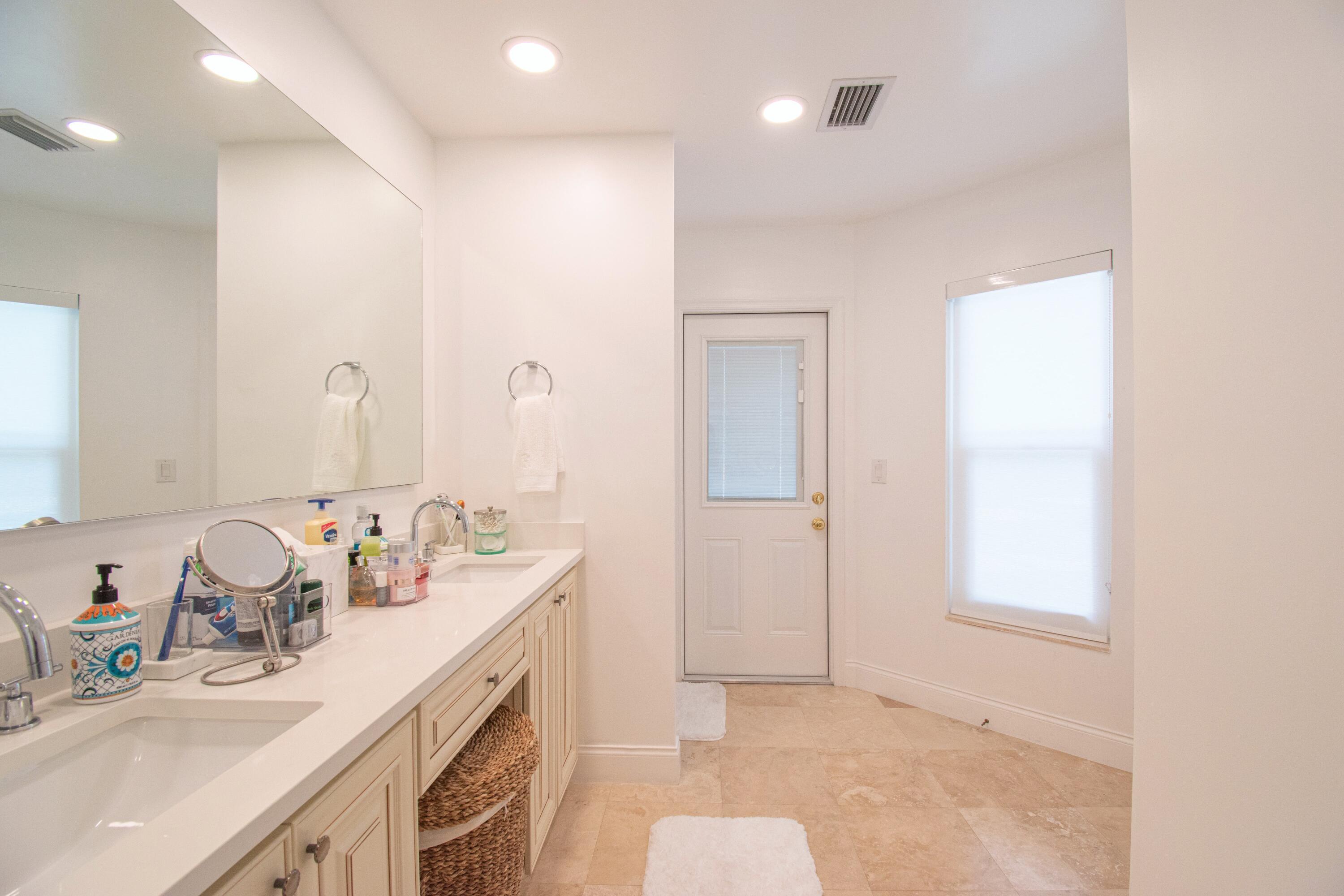 3005 Hampton Circle Boca Raton, FL 33434 - Photo 32 of 55 DSC_0801