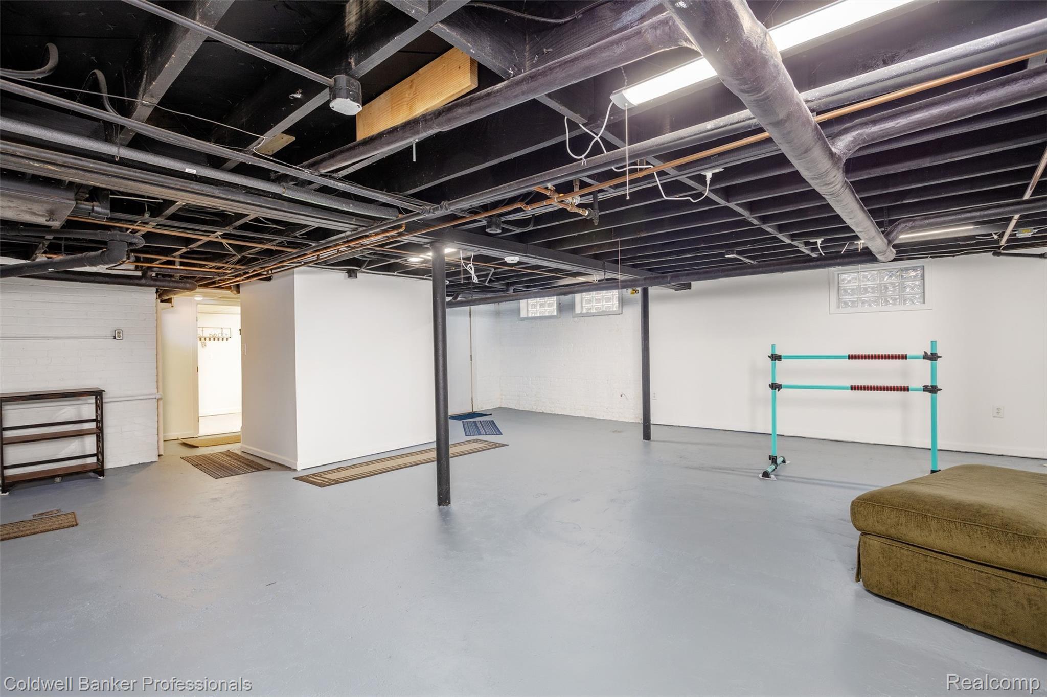 1142 Harvard Road Grosse Pointe, MI 48230 - Photo 43 of 54 1142 Harvard S019.jpg
