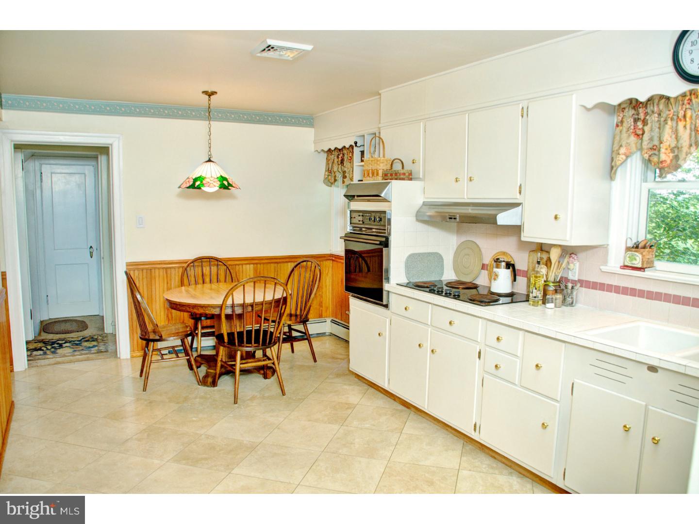 1235 Valley Forge Road Norristown, PA 19403 - Photo 7 of 22 Kitchen