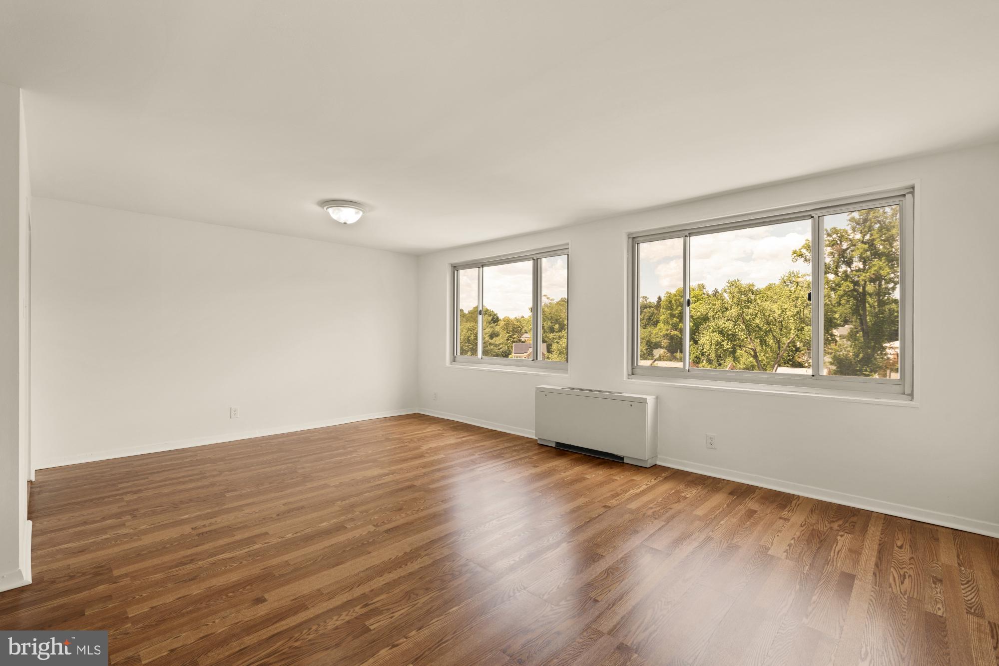 1900 Lyttonsville Road, Unit 818 Silver Spring, MD 20910 - Photo 10 of 28