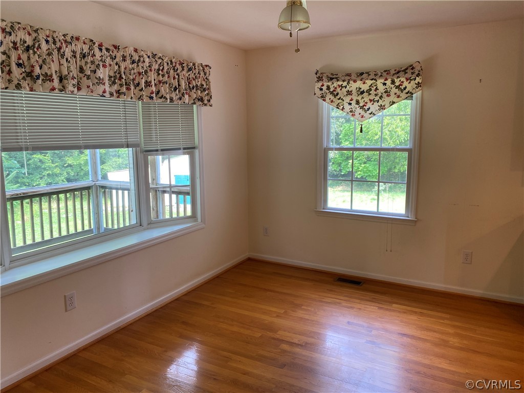 4225 Spring Cottage Road Newtown, VA 23126 - Photo 14 of 32 Gallery Image 14