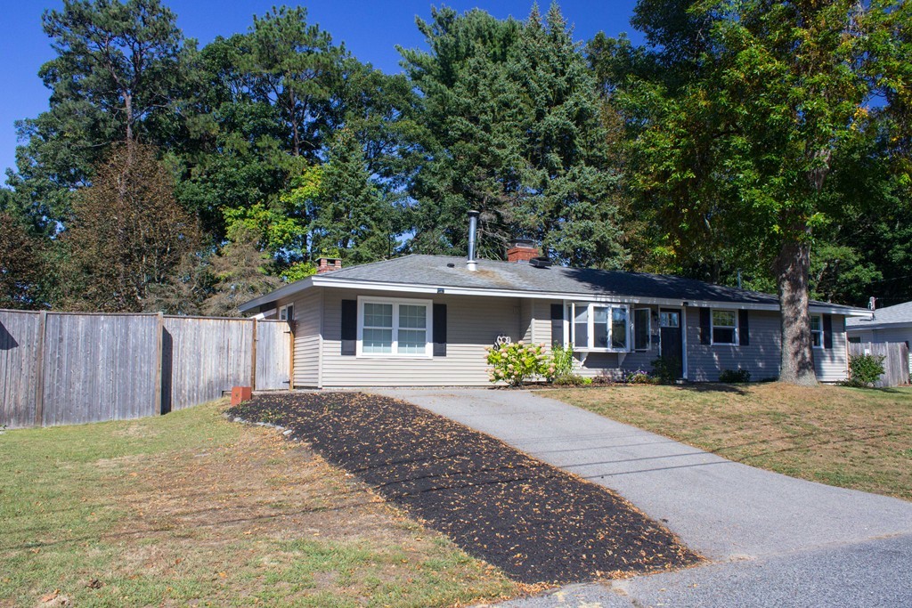 11 David Road Framingham, MA 01701 - Photo 1 of 15 Gallery Image 1