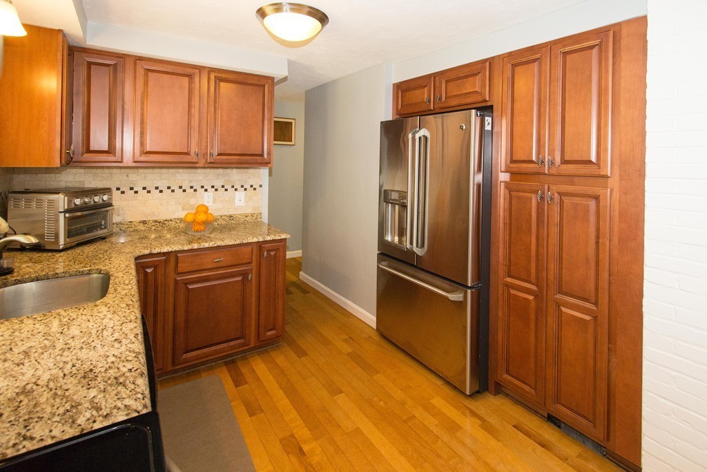 11 David Road Framingham, MA 01701 - Photo 5 of 15 Gallery Image 5